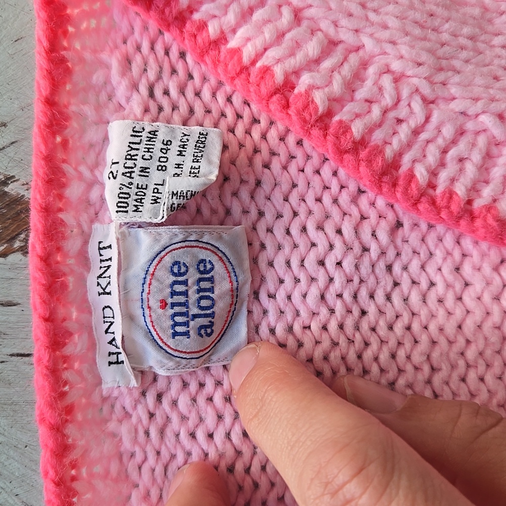 🌸 Vintage MINE ALONE Cardigan - Picture 2 of 5